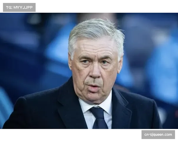 赛后混合采访区,瓜迪洛拉与安切洛蒂长达两分钟的耳语交流